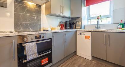 Pass the Keys | Charming Home + Garden | Family-Friendly Telford