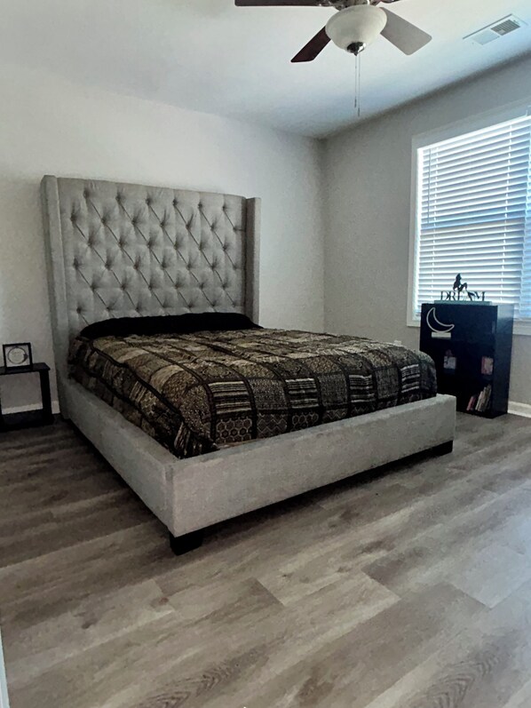 5 chambres, fer et planche à repasser, Wi-Fi, literie fournie