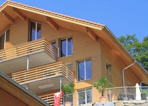 Exterior - @swissmountainview: holidayhome with amazing views (Beatenberg)