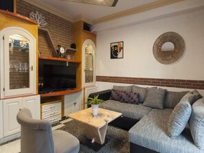 Apartment | Living room