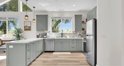 Downtown Paso: The Treetop Getaway