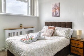 2 Schlafzimmer, Bügeleisen/Bügelbrett, WLAN, Bettwäsche