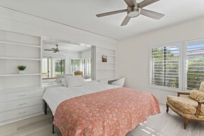 2 bedrooms, desk, iron/ironing board, travel cot - La Quinta Resort private residences, walk to La Quinta Resort! (La Quinta)