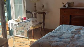 1 camera, culla da viaggio, Wi-Fi gratuito, lenzuola