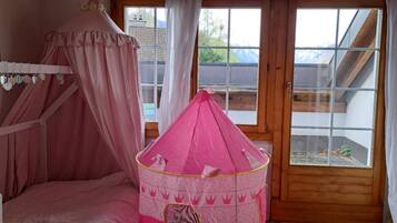 Casa | 3 habitaciones, tabla de planchar con plancha y wifi gratis