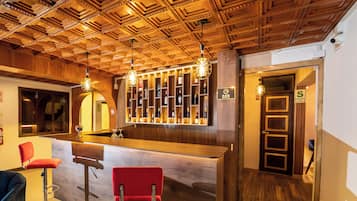 Bar (in der Unterkunft)