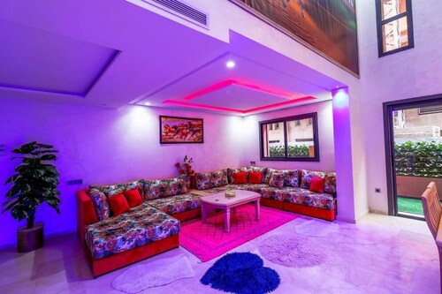 DUPLEX MENARA GARDEN