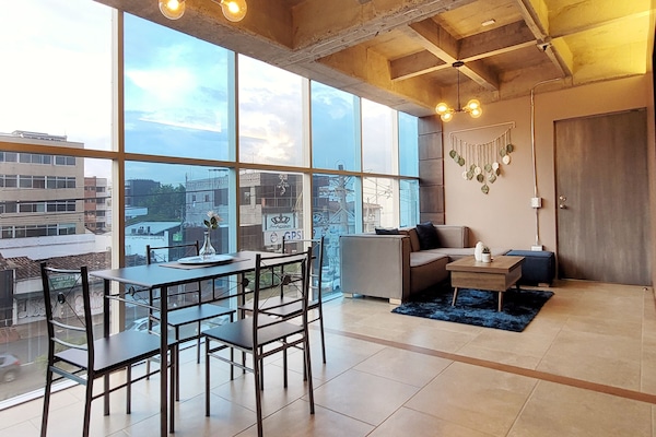 Apartment, 2 Bedrooms | Dining room