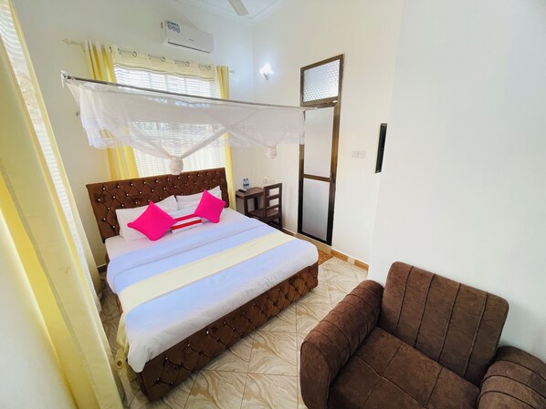 Standard Double Room | Desk, laptop workspace, free WiFi - KDP LODGE KIHONDA (Morogoro)
