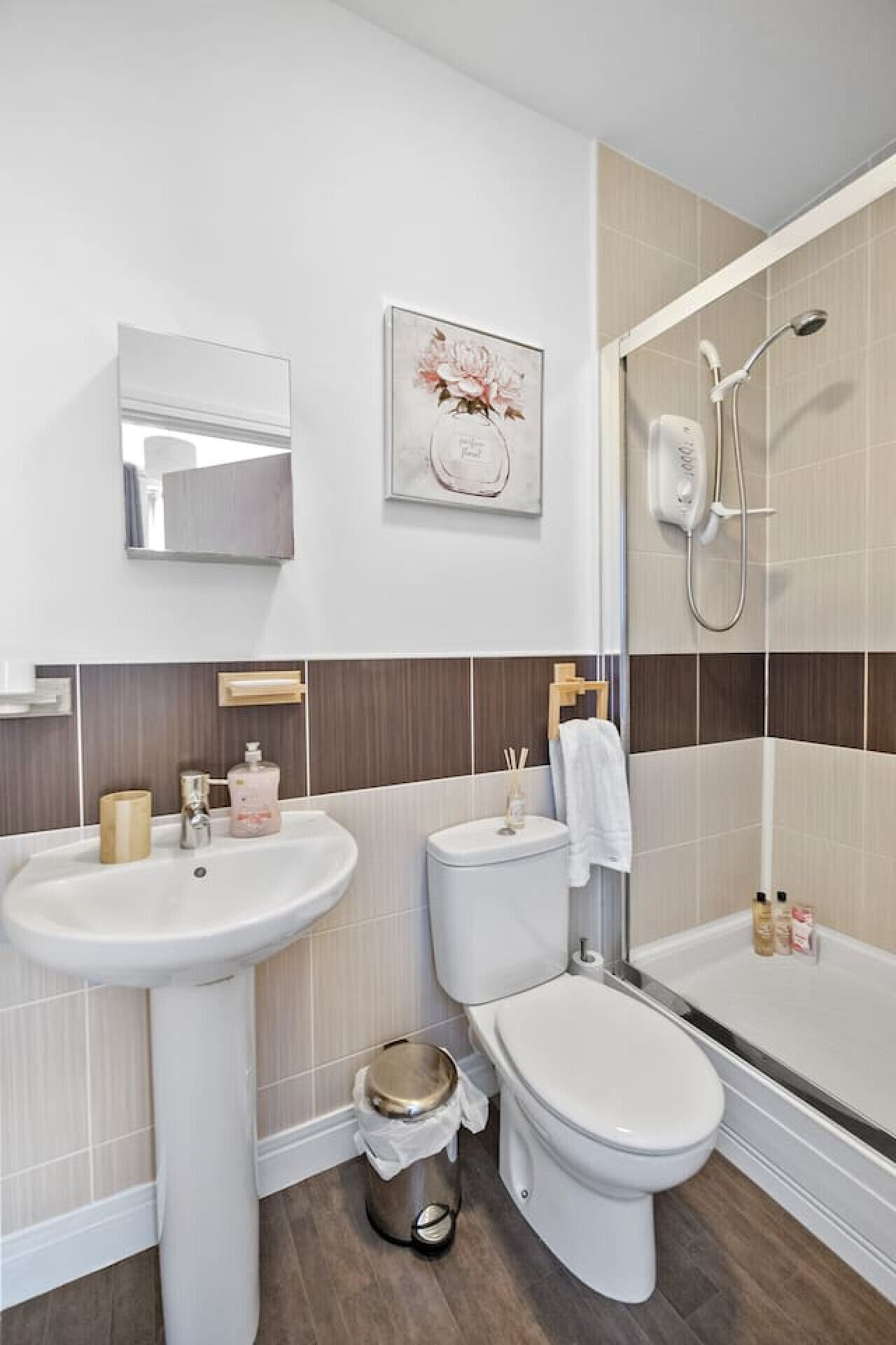 Towels, toilet paper