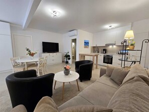 TV - BIANCO - Apartment in center (Rovinj)