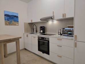 Fridge, microwave, oven, stovetop - BIANCO - Apartment in center (Rovinj)