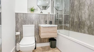 Toallas, papel higiénico