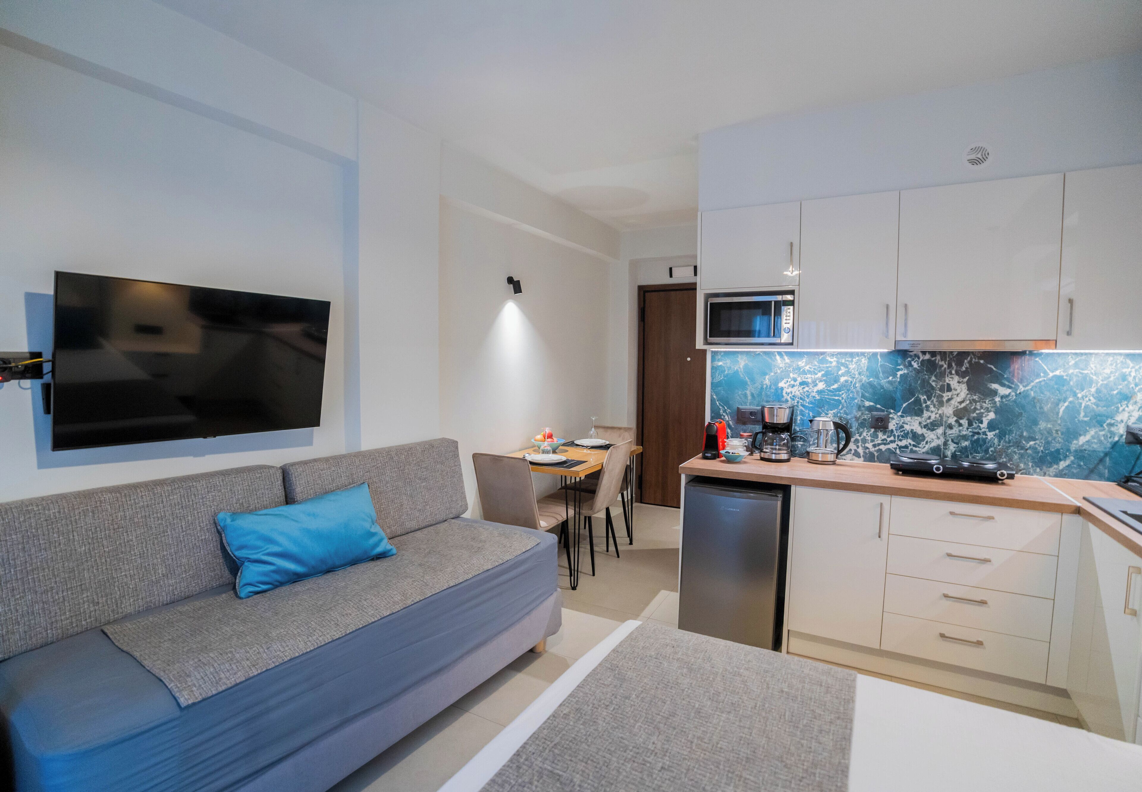 Junior Suite with Panoramic View | In-room safe, soundproofing, iron/ironing board, free WiFi