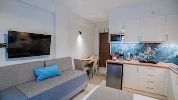 Junior Suite with Panoramic View | In-room safe, soundproofing, iron/ironing board, free WiFi