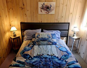 5 quartos, ferros/tábuas de passar roupa, berço de viagem