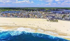 Na praia, espreguiçadeiras 