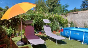 Outdoor spa tub - Cottage in a garden (Château-Renault)