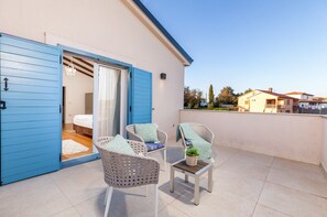 Villa | Balcony