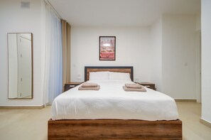 3 quartos, ferros/tábuas de passar roupa, Wi-Fi de cortesia
