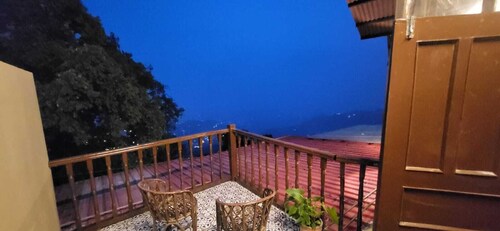 The Mountain Spirit Cottage Landour, Mussoorie