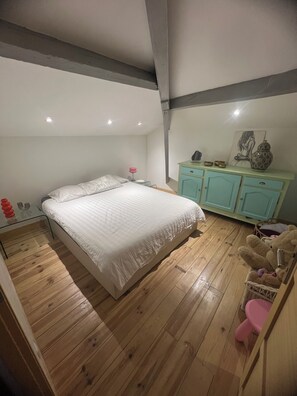 3 chambres, Wi-Fi, draps fournis