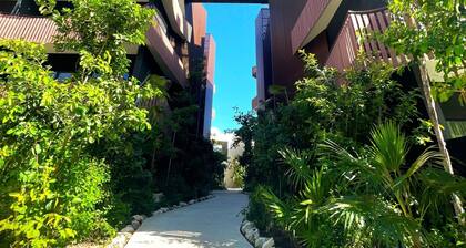 Tulum Beach Side Jungle Retreat +Jacuzzi & WIFI