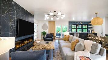 TV connectée, cheminée