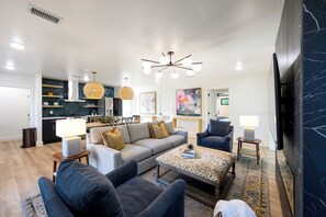 スマートテレビ、暖炉