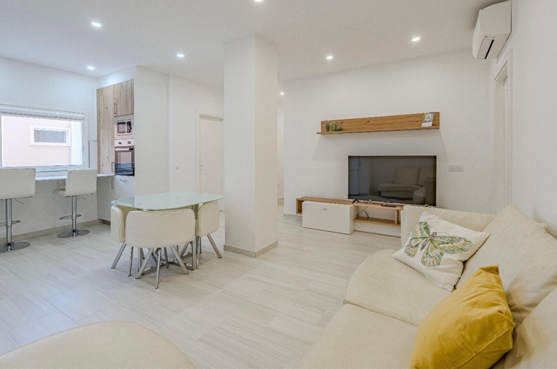 Apartment | Living area