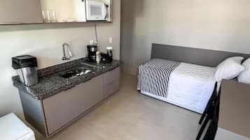 Microwave, oven