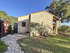 Exterior - Mazet T2 Duplex 4 persons with garden sea view residence with swimming pool Pramousquier (Le Lavandou)