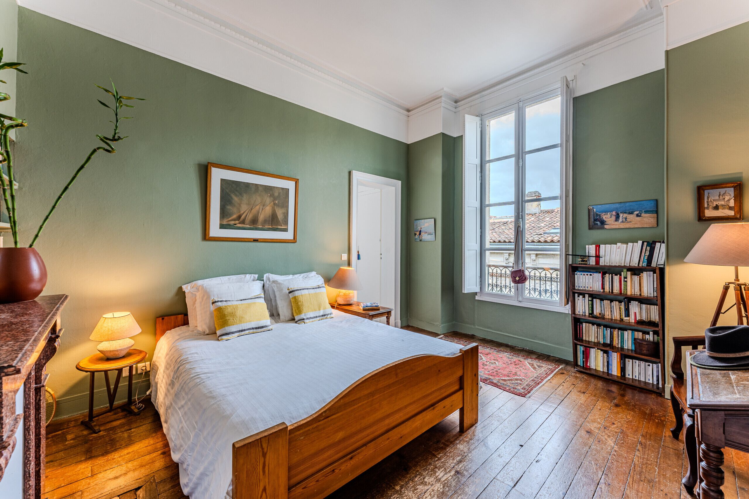 3 chambres, fer et planche à repasser, Wi-Fi gratuit, draps fournis