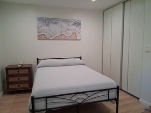 2 Schlafzimmer, Bügeleisen/Bügelbrett, WLAN, Bettwäsche