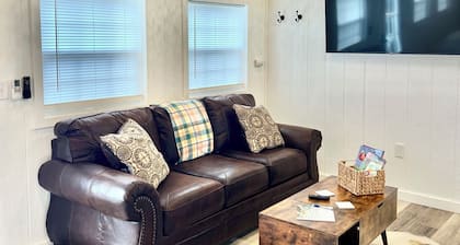 Justice- Book 1, 2 or 3 Cabins. Pet Friendly for a fee. Lake View