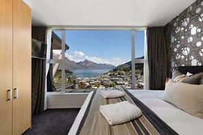 3 chambres, fer et planche à repasser, Wi-Fi, draps fournis