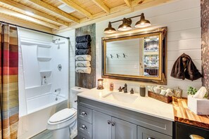 Hair dryer, towels - Fish, Swim & Tube: Okolona Studio w/ Pond Access (Okolona)