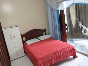 3 Schlafzimmer, Bügeleisen/Bügelbrett, WLAN