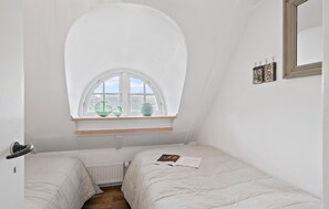 2 bedrooms, free WiFi