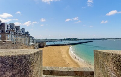 Beautiful apartment in Saint-Malo