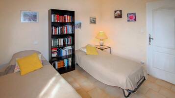 3 camere, ferro/asse da stiro, culla da viaggio, Wi-Fi gratuito