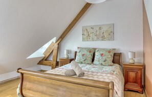 4 bedrooms, travel crib, free WiFi