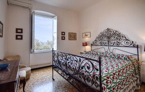 3 Schlafzimmer, Reisekinderbett, kostenloses WLAN, Bettwäsche