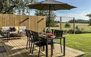 Unclassified image, 3 of 36, button