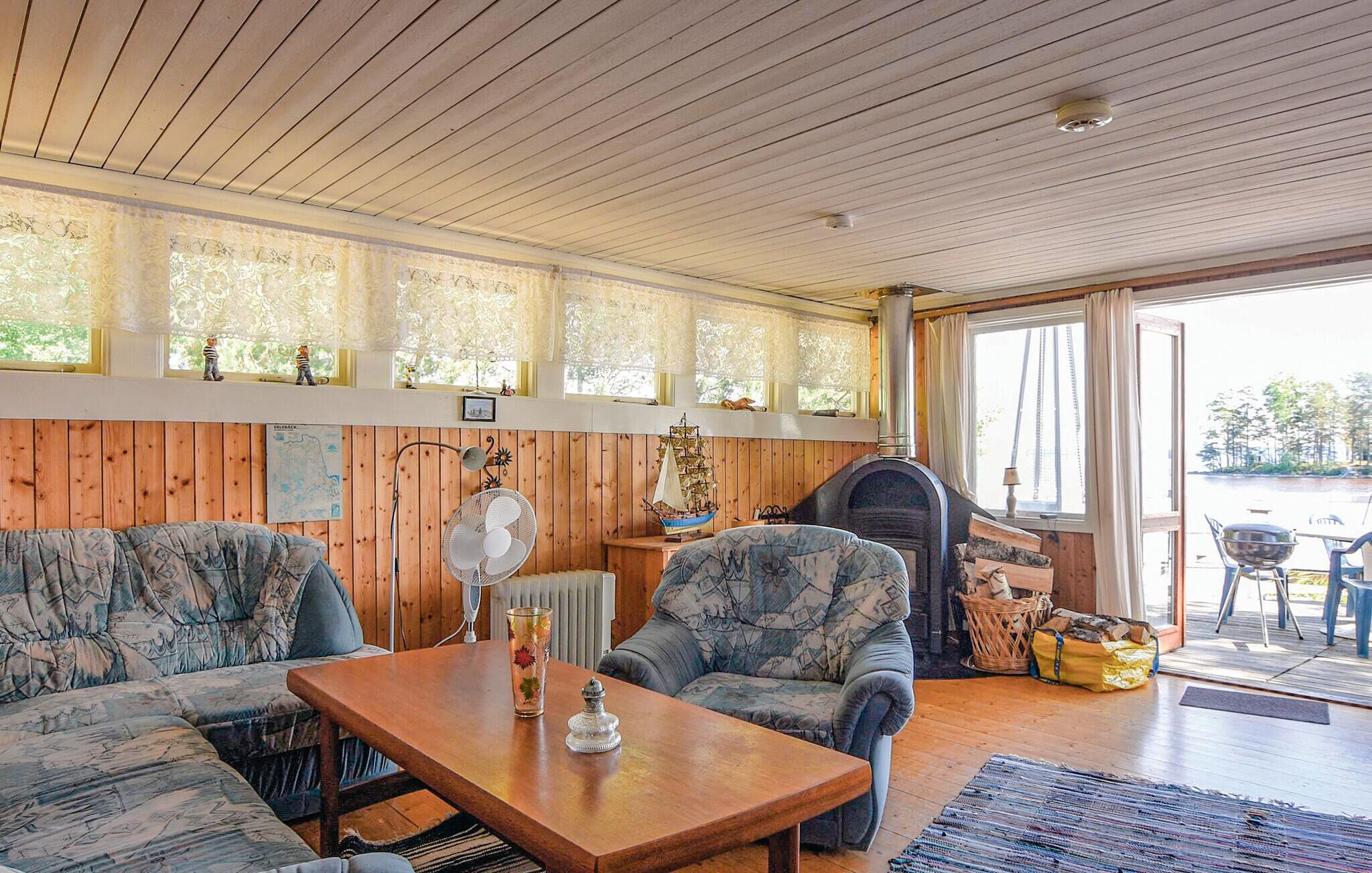 Fireplace, DVD player