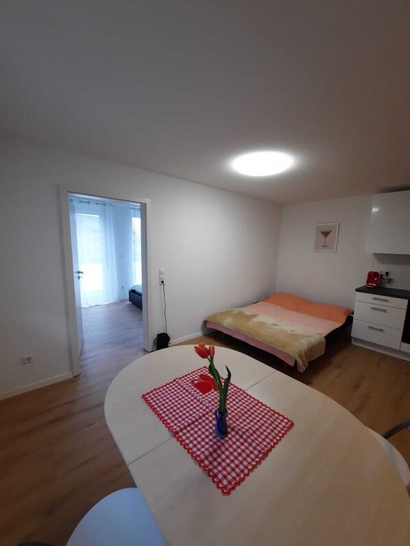 2 bedrooms, iron/ironing board, WiFi, bed sheets