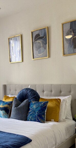 1 bedroom, iron/ironing board, free WiFi, bed sheets - Distinct Houston Luxury Downtown W/kingbed (Houston)