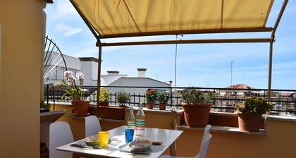 Penthouse with two terraces, Anzio center, a few steps from the beach.