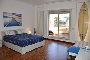 1 bedroom, in-room safe, iron/ironing board, travel crib - Penthouse overlooking the rooftops of Anzio's historic buildings, downtown but within walking distance of the beach. (anzio)