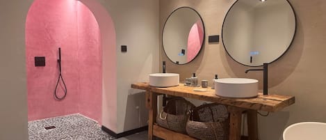 Hair dryer, towels